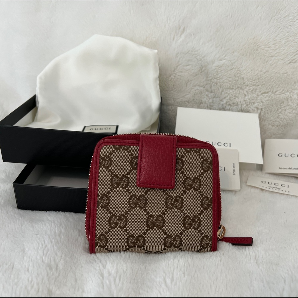 Gucci wallet. Brand new